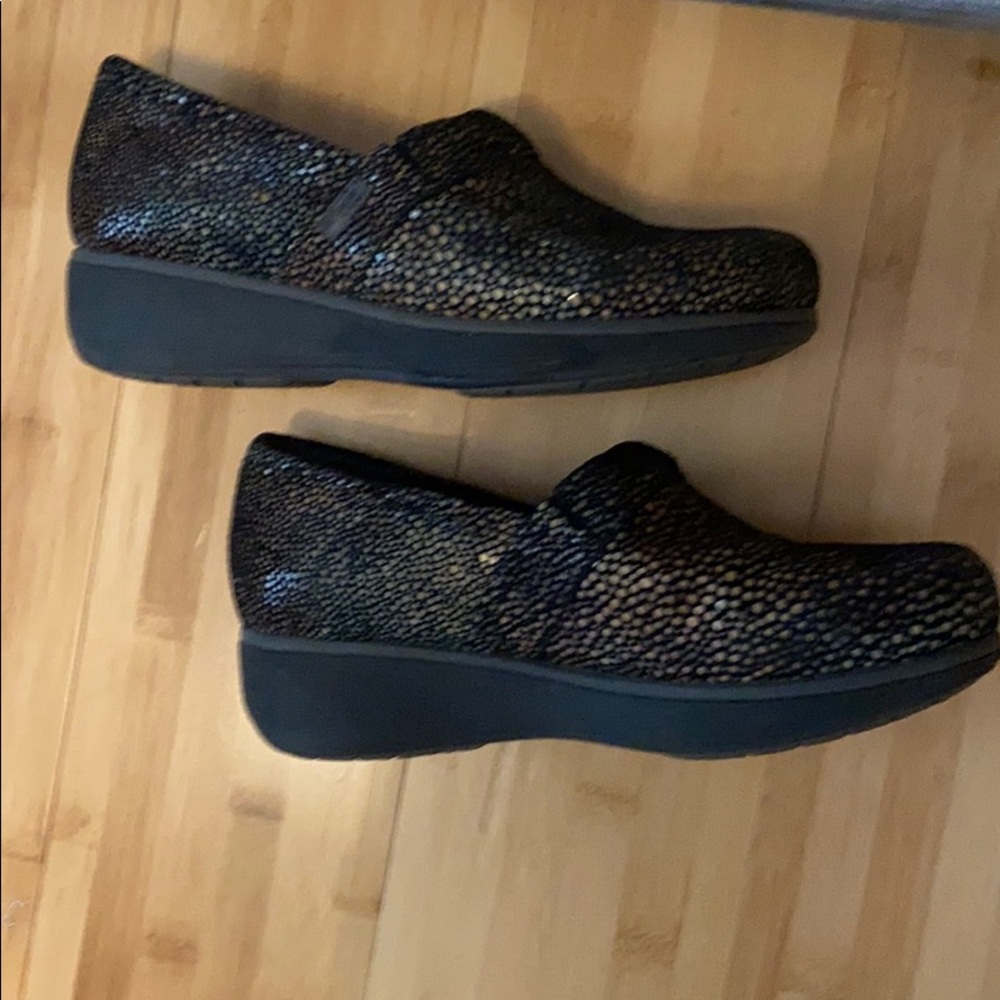 Grey's Anatomy Meredith Clog By Softwalk Mosaic - image 3